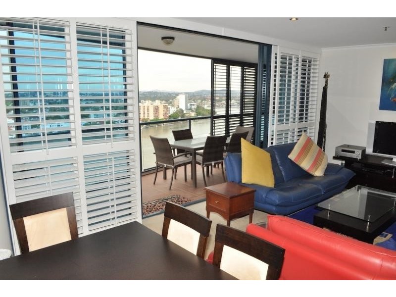 2 Goodwin St, Kangaroo Point QLD 4169