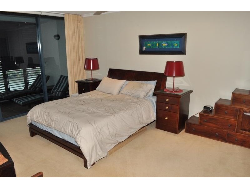 2 Goodwin St, Kangaroo Point QLD 4169