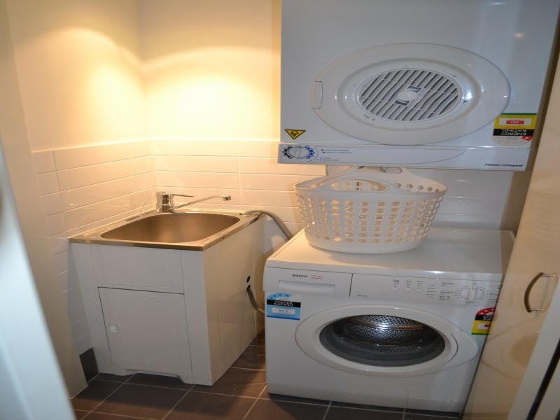 22 Barry Pde, Fortitude Valley QLD 4006