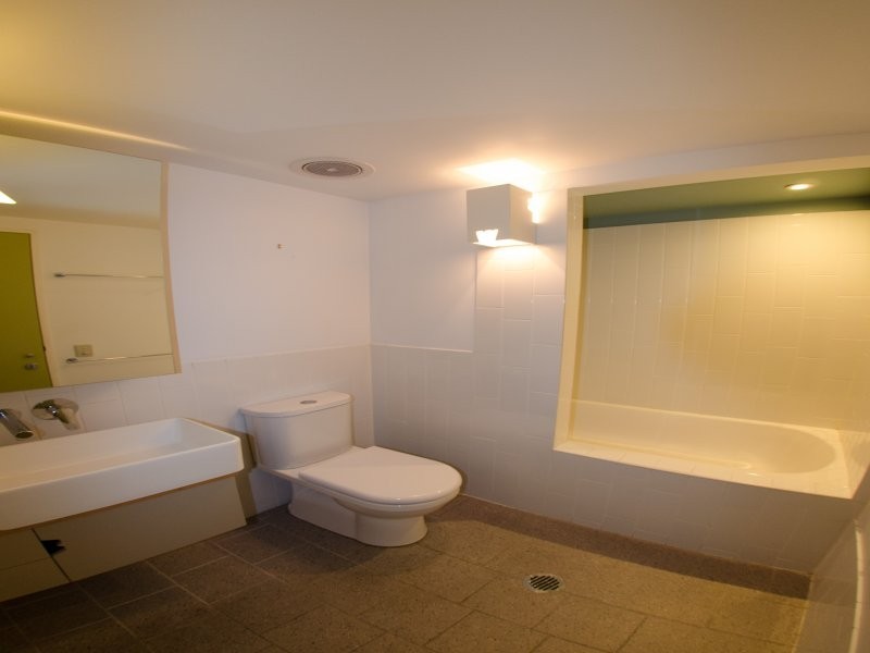 8 Skyring Terrace, Teneriffe QLD 4005