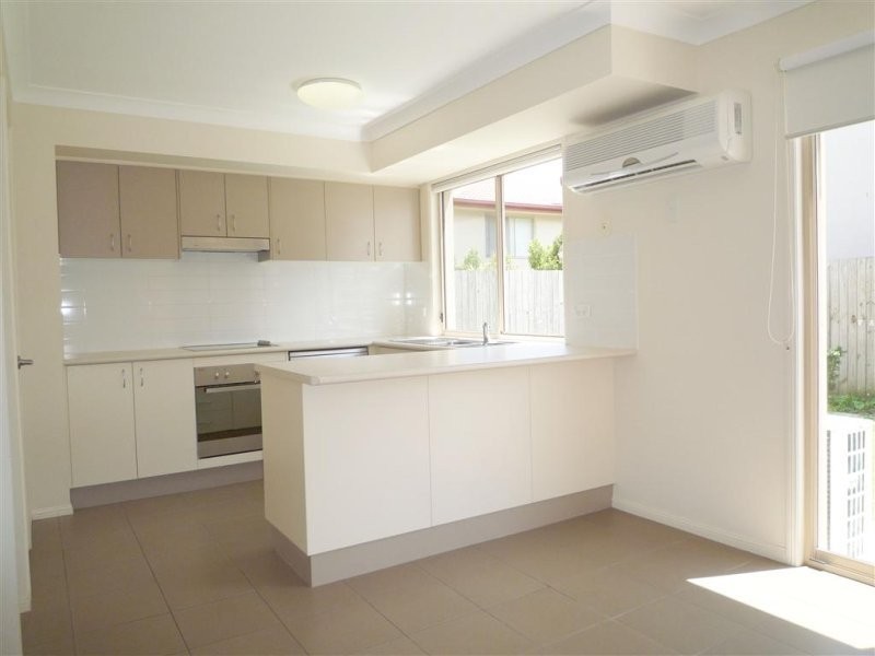 66 Johnston Street, Carina QLD 4152