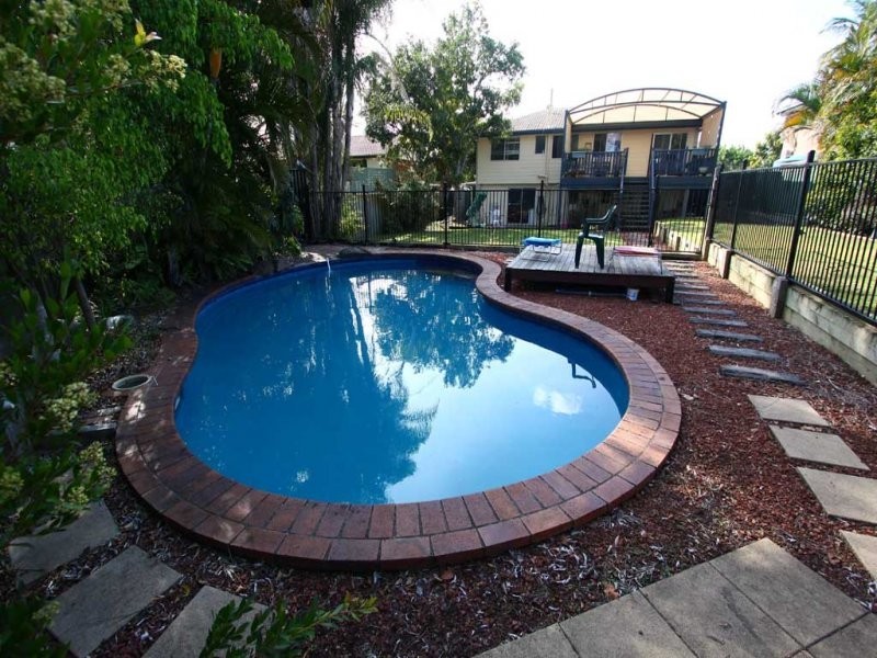 15 Kandanga Street, Eight Mile Plains QLD 4113