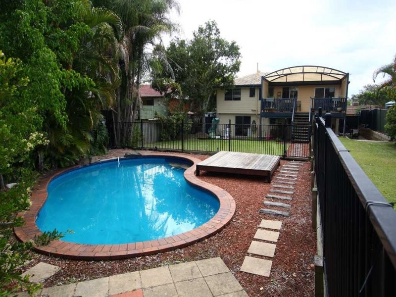 15 Kandanga Street, Eight Mile Plains QLD 4113