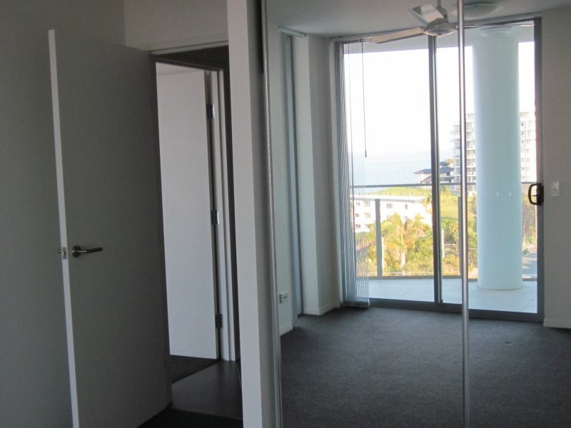 14 Oxley Ave, Woody Point QLD 4019