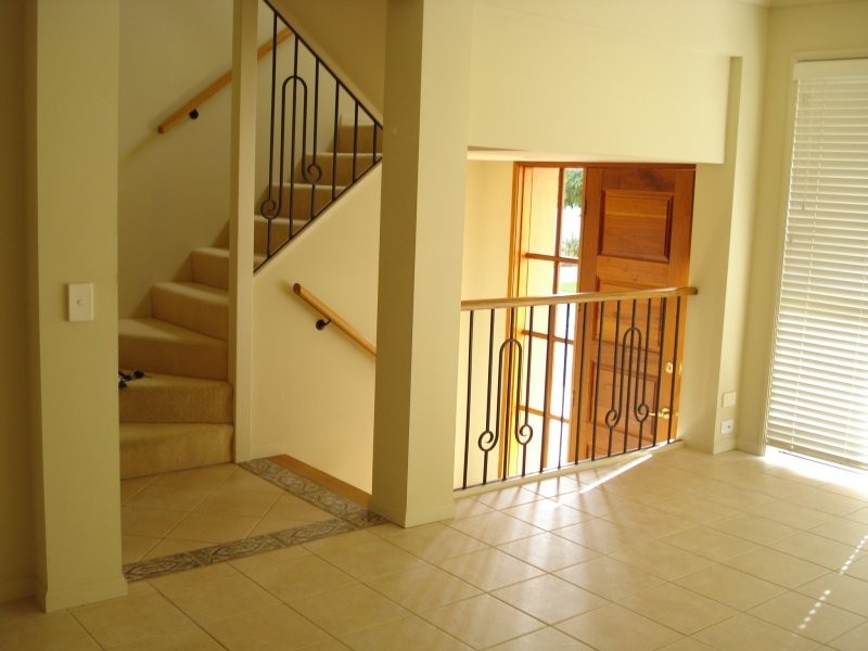 20 Fairway Drive, Clear Island Waters QLD 4226