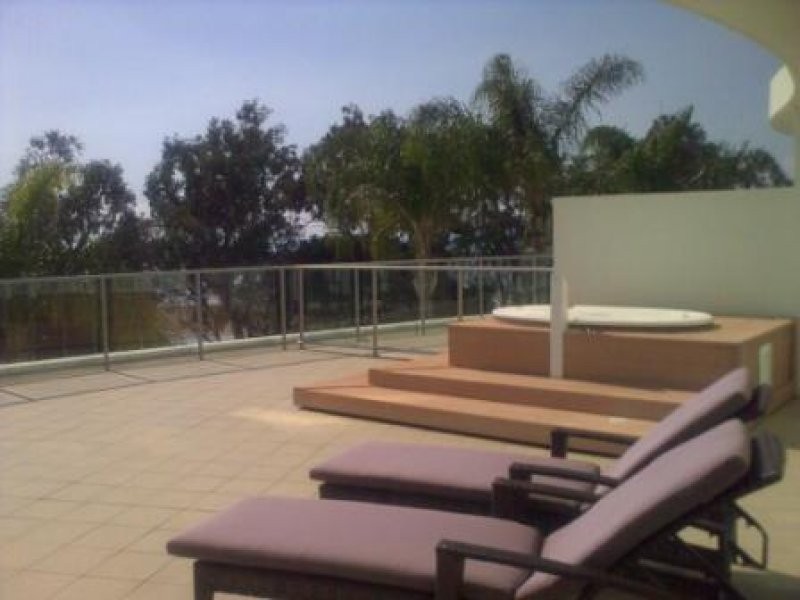 569 The Esplanade, Urangan QLD 4655