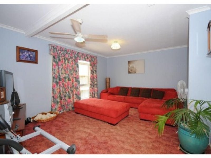 7 Jacaranda Drive, Torquay QLD 4655