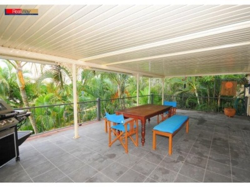 7 Jacaranda Drive, Torquay QLD 4655