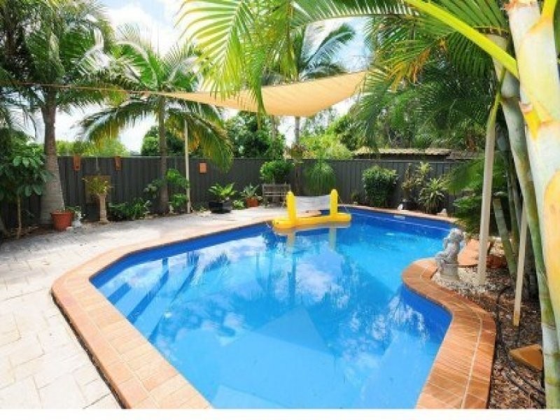 7 Jacaranda Drive, Torquay QLD 4655