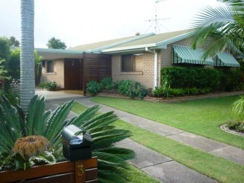 3 Cullen Avenue, Torquay QLD 4655