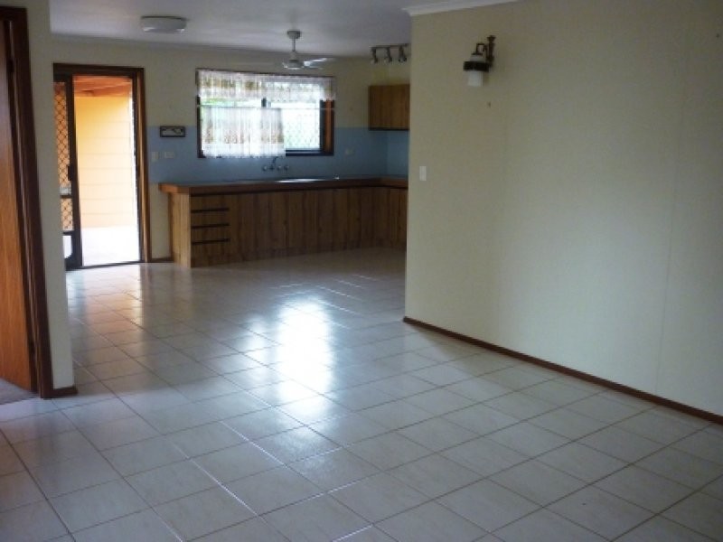 3 Cullen Avenue, Torquay QLD 4655