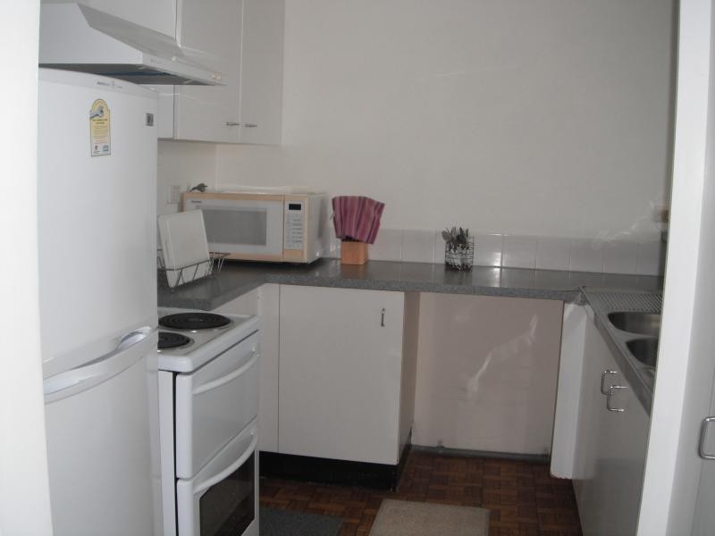 13 FAIRWAY DRIVE, Clear Island Waters QLD 4226