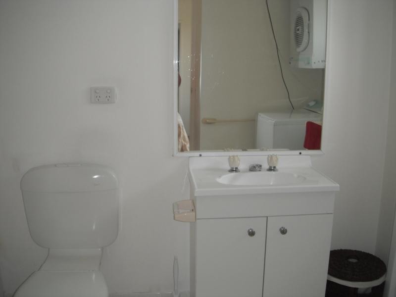 13 FAIRWAY DRIVE, Clear Island Waters QLD 4226