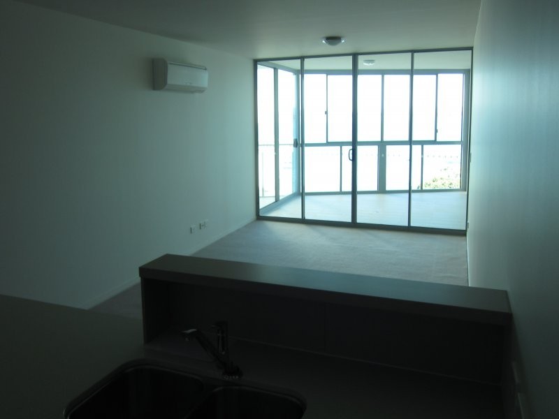 14 Oxley Ave, Woody Point QLD 4019