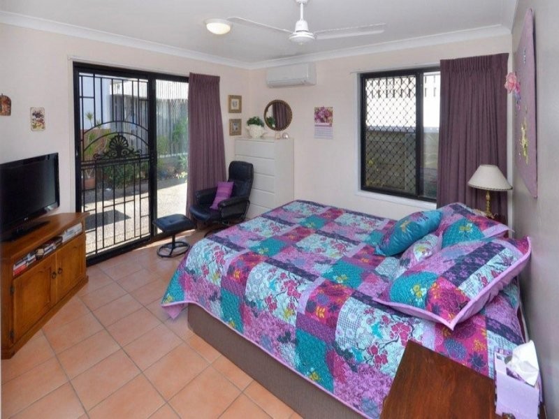 110 Scrub Rd, Carindale QLD 4152