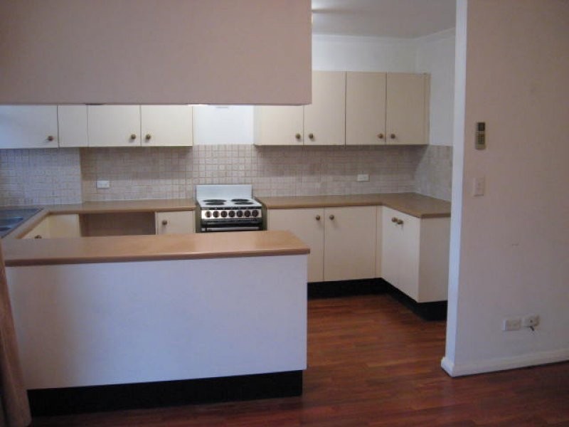 111 Markeri Street, Mermaid Waters QLD 4218