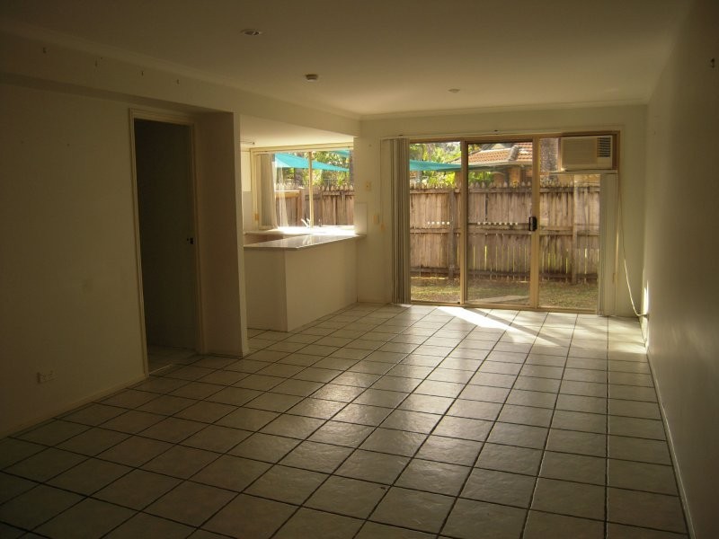 643 Pine Ridge Road, Biggera Waters QLD 4216