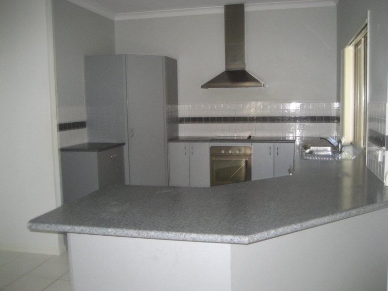 8 Starush Court, Upper Coomera QLD 4209