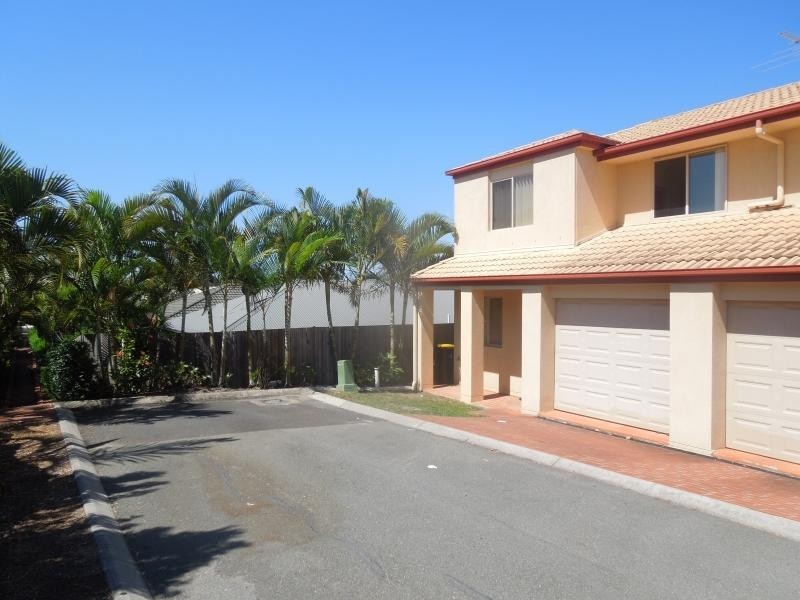 11 Johnston St, Carina QLD 4152