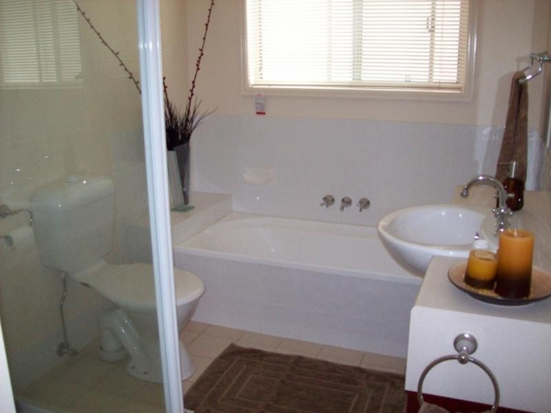 11 Johnston St, Carina QLD 4152