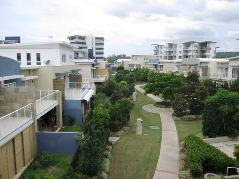2 Arbour Avenue, Robina QLD 4226
