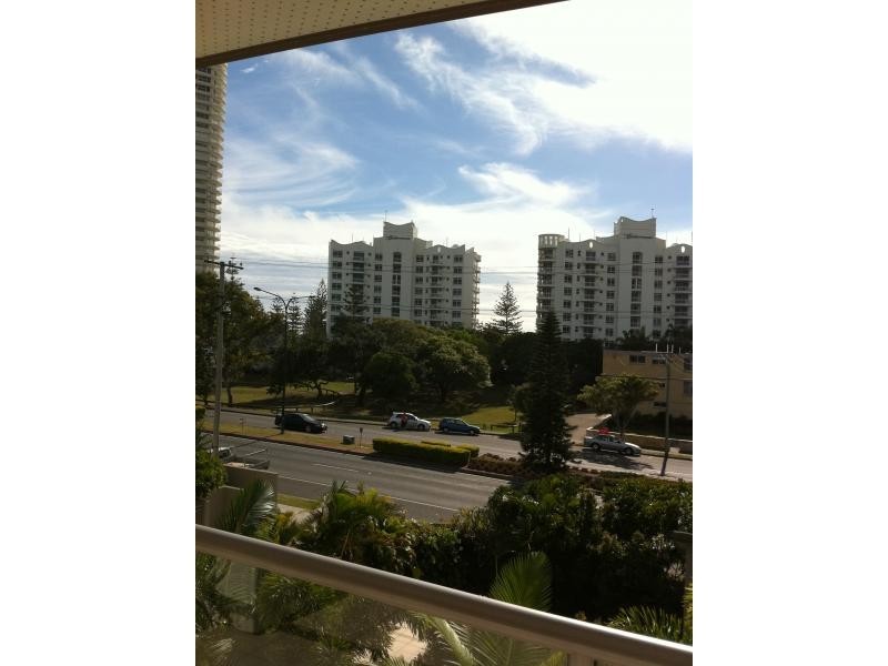 1880 GOLD COAST HIGHWAY, Burleigh Heads QLD 4220