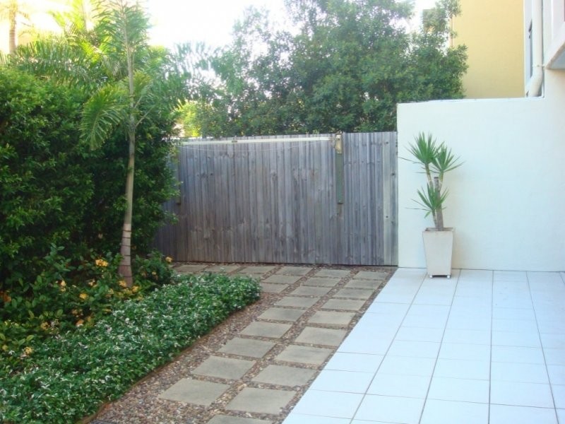 8 Mascar St, Upper Mount Gravatt QLD 4122