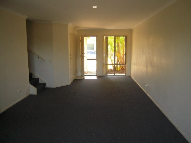 643 Pine Ridge Road, Biggera Waters QLD 4216