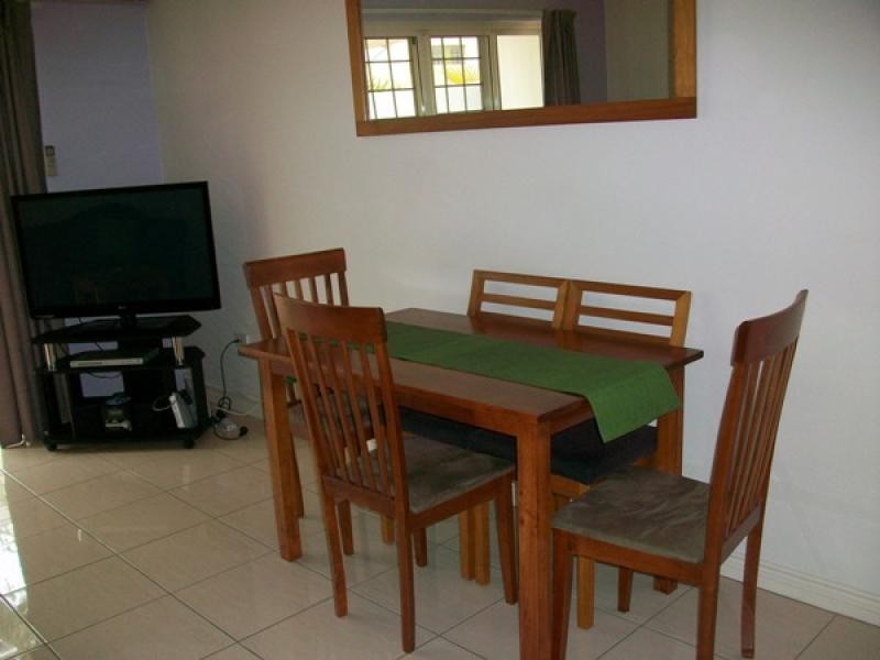 176 Sydney, New Farm QLD 4005