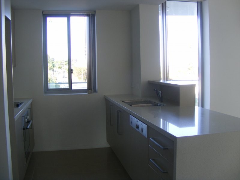 14 Oxley Ave, Woody Point QLD 4019