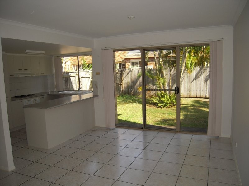 643 Pine Ridge Road, Biggera Waters QLD 4216