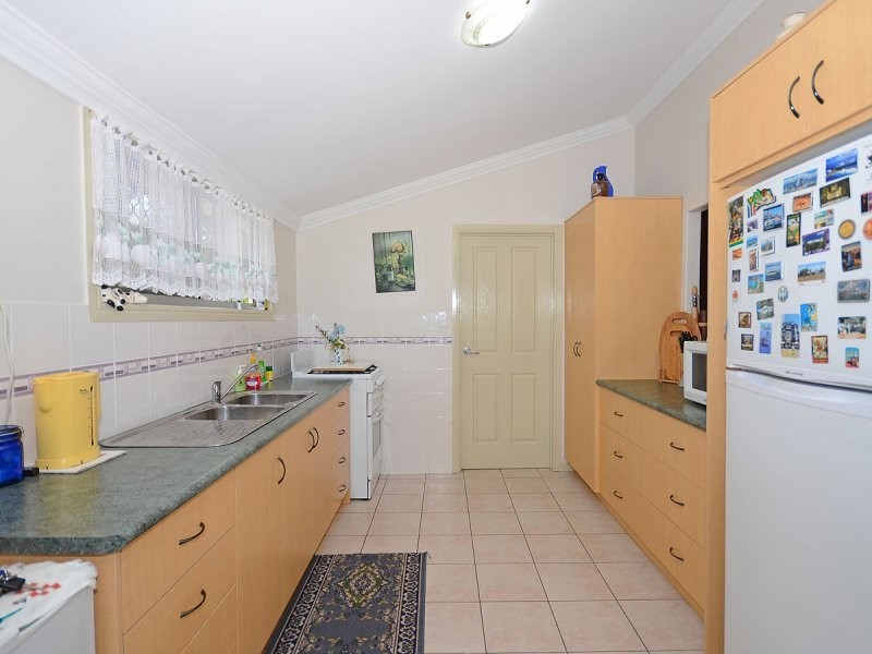 37 Neils st, Pialba QLD 4655