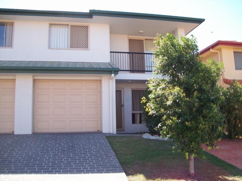 30 Johnston St, Carina QLD 4152
