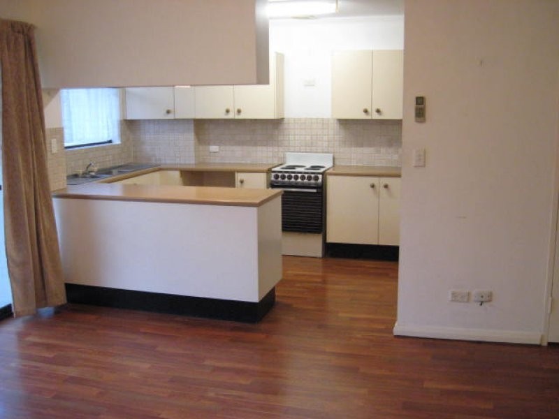 111 Markeri Street, Mermaid Waters QLD 4218