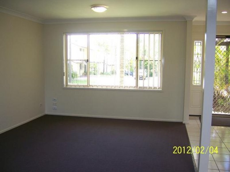 279 Cotlew St.West, Ashmore QLD 4214
