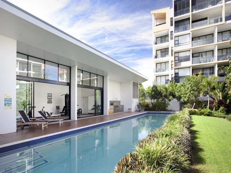 10 Pidgeon Close, West End QLD 4101