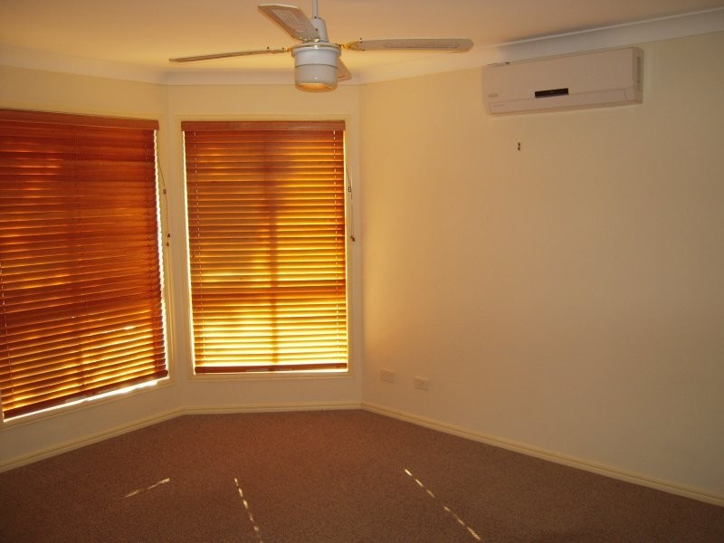 181 Greenacre Drive, Arundel QLD 4214