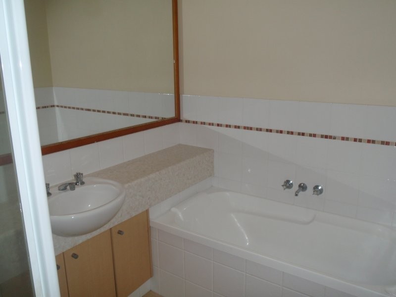 64 Gilston Road, Nerang QLD 4211