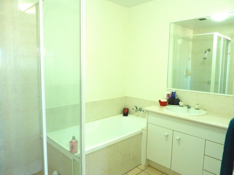 12 Whiting Street, Labrador QLD 4215