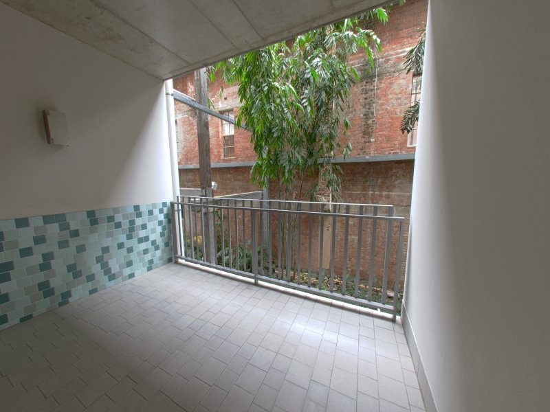 8 Skyring Terrace, Teneriffe QLD 4005