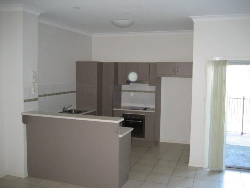 2 Toohey Street, Pacific Pines QLD 4211