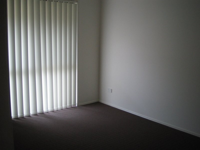 24 Whitely Cct, Maudsland QLD 4210