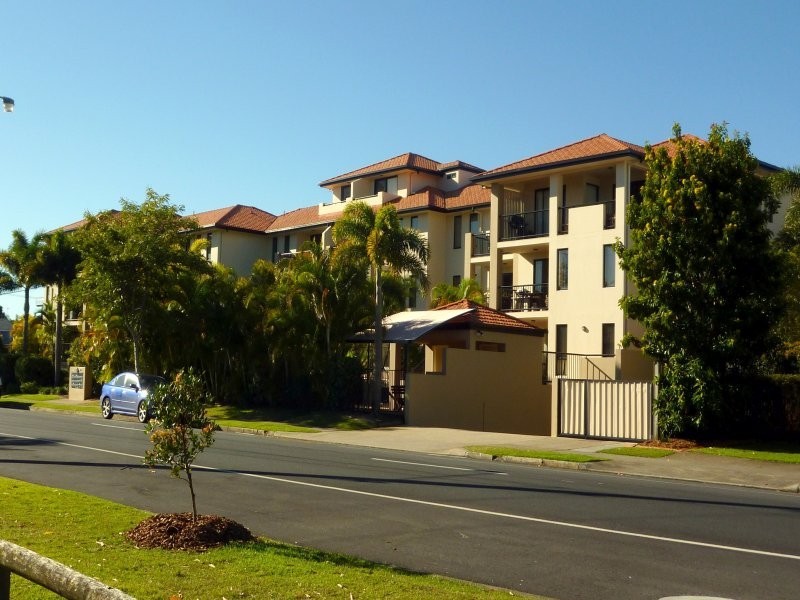 79 Townson Avenue, Palm Beach QLD 4221