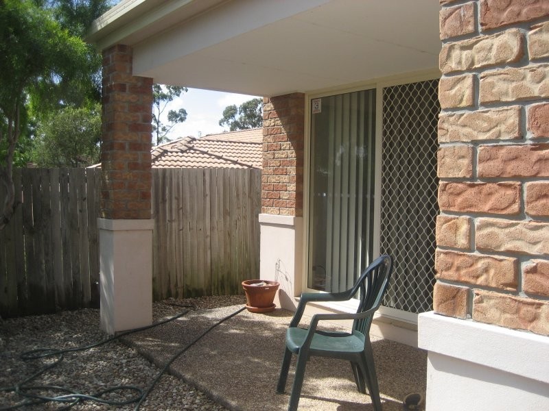 6 Usher Ave, Labrador QLD 4215
