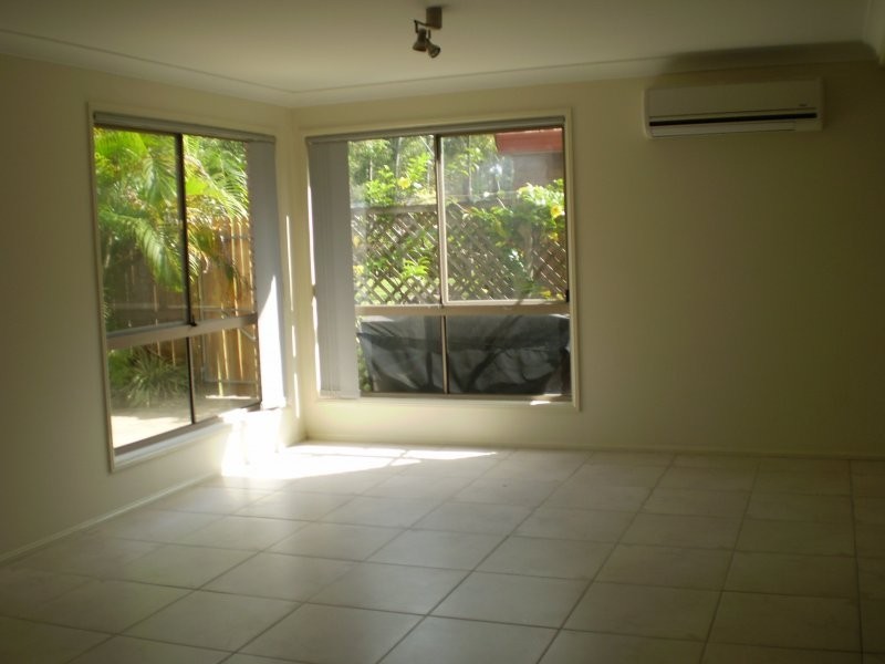 601 Pine Ridge Road, Biggera Waters QLD 4216