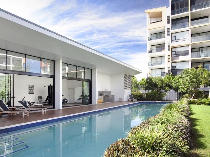 10 Pidgeon Close, West End QLD 4101