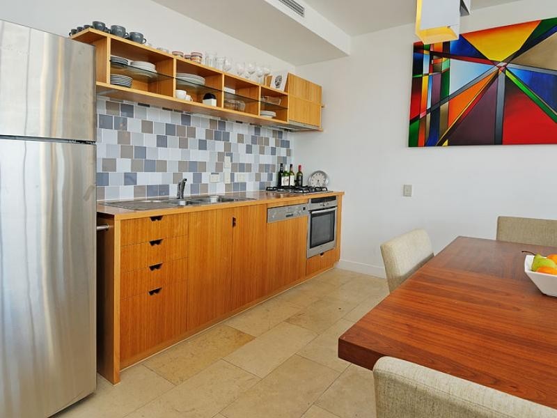 8 Skyring Terrace, Teneriffe QLD 4005