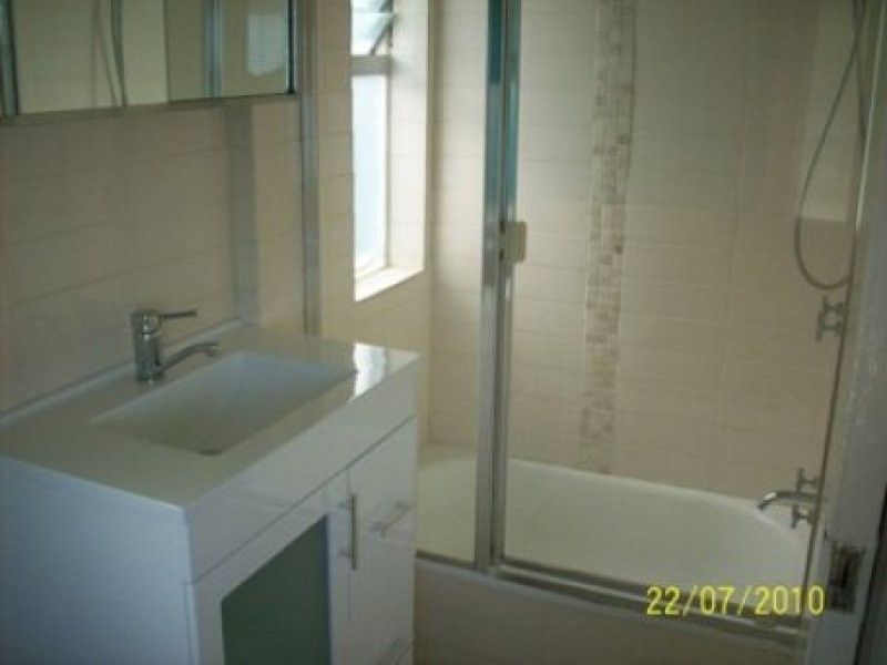 33 Barton Road, Hawthorne QLD 4171