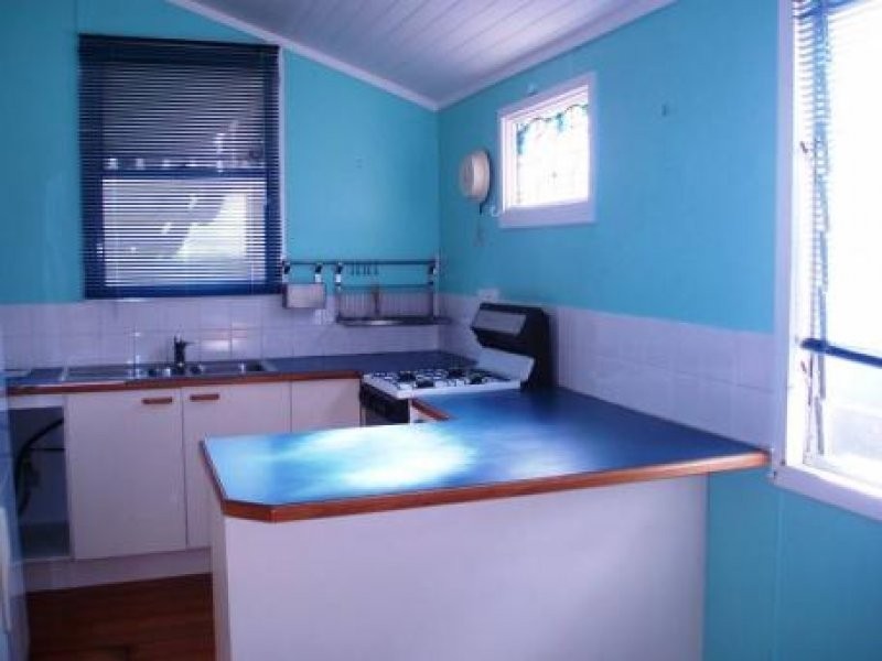 33 Barton Road, Hawthorne QLD 4171