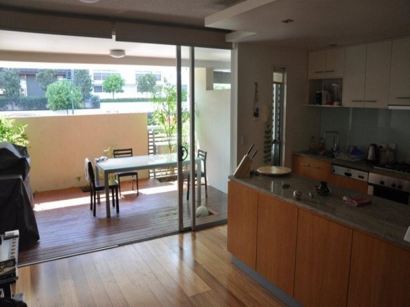 8-12 macquarie street, Teneriffe QLD 4005